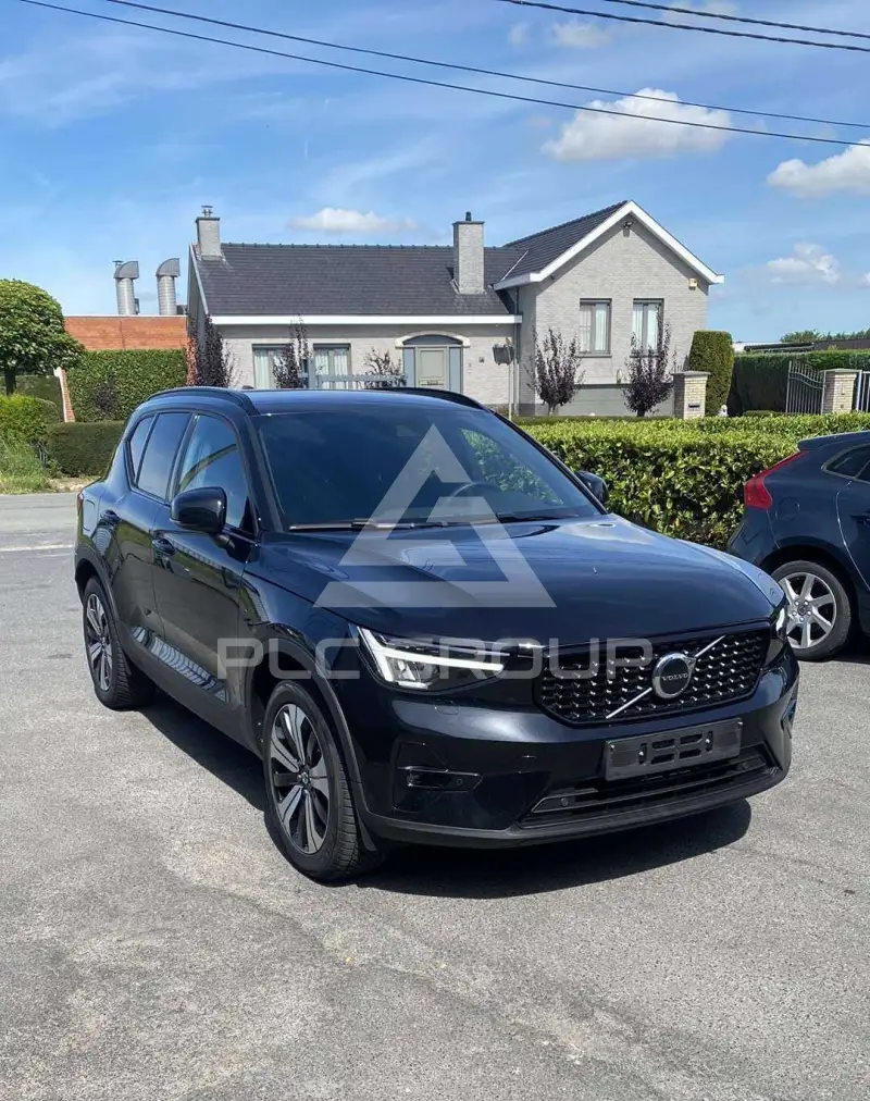 2022 Volvo XC40