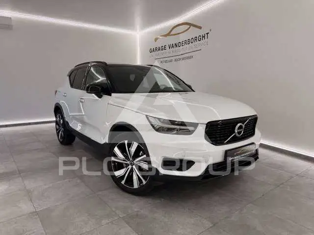 2022 Volvo XC40
