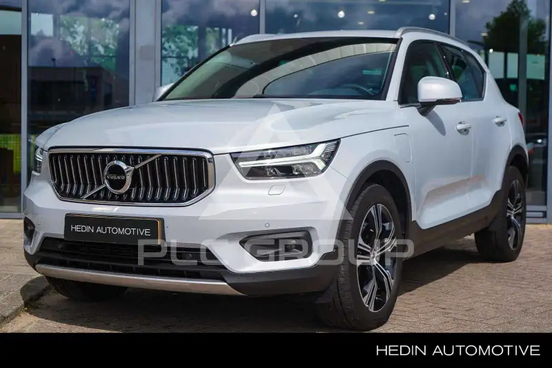 2022 Volvo XC40