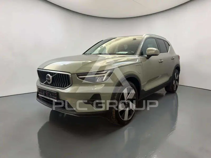 2022 Volvo XC40