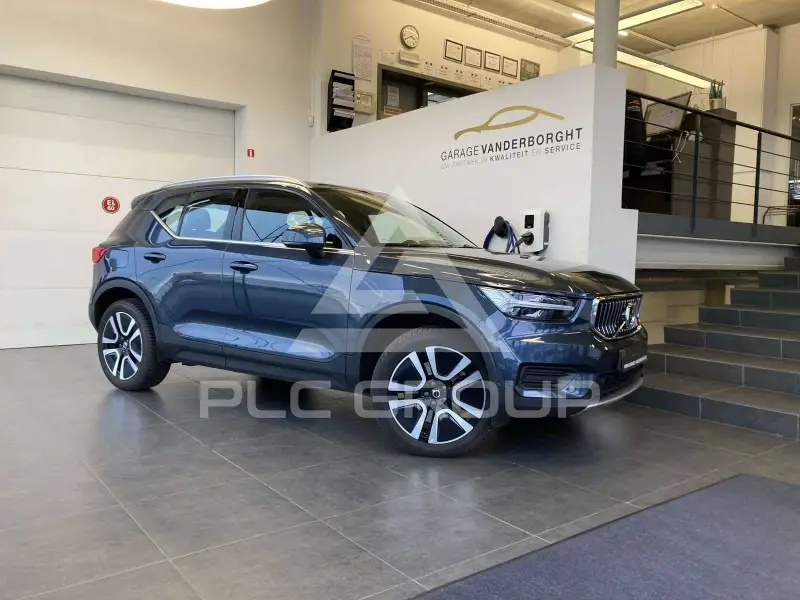 2022 Volvo XC40