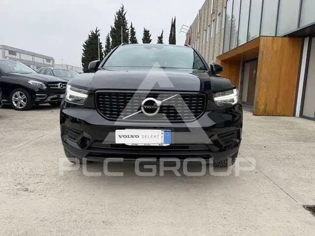 2022 Volvo XC40