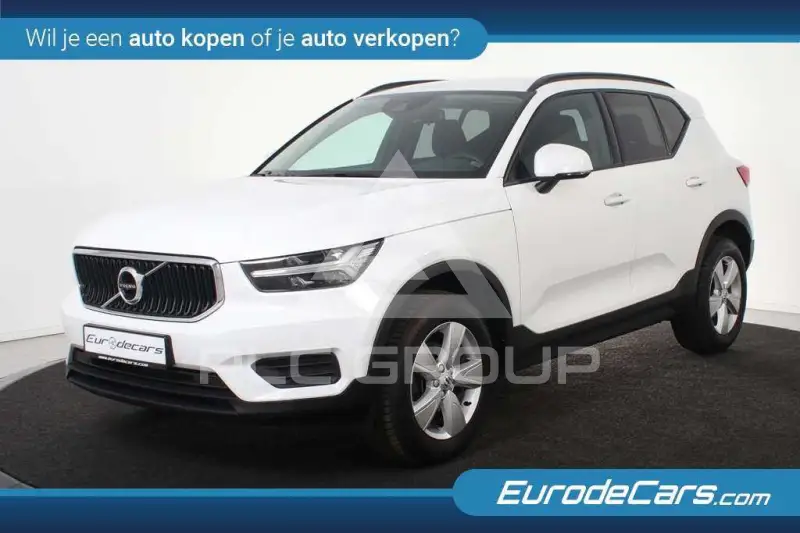 2022 Volvo XC40