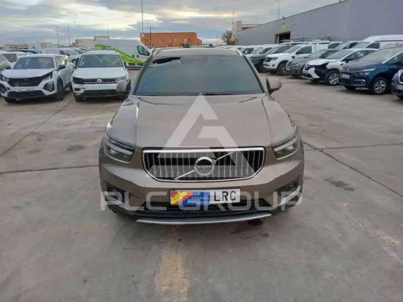 2022 Volvo XC40
