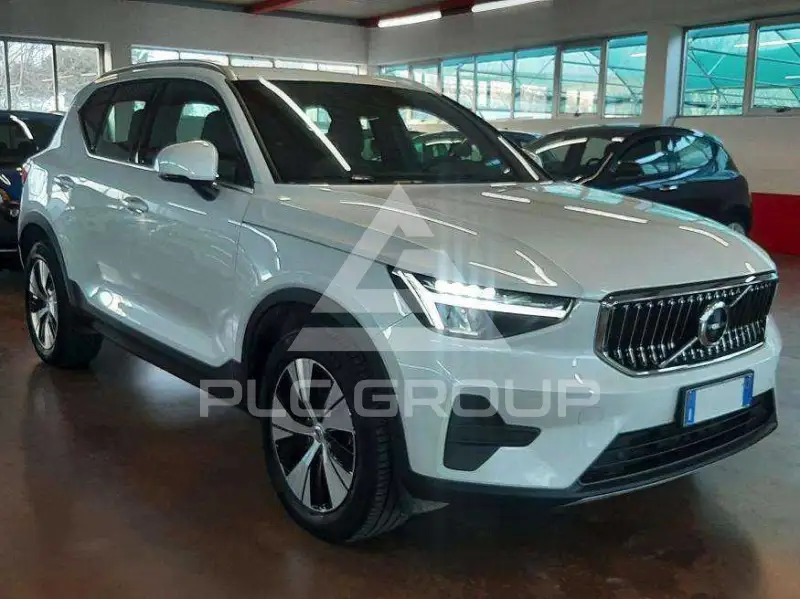 2022 Volvo XC40