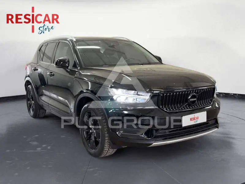 2022 Volvo XC40