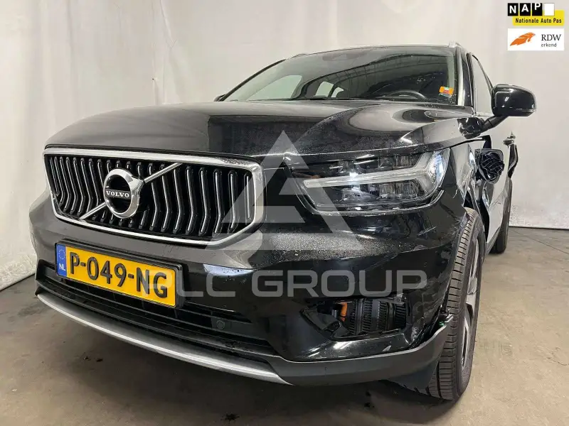 2022 Volvo XC40