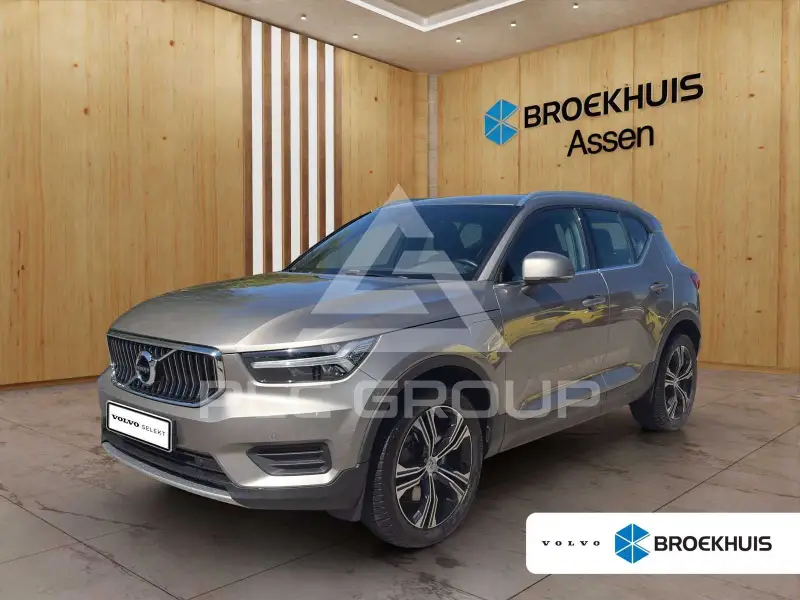 2022 Volvo XC40
