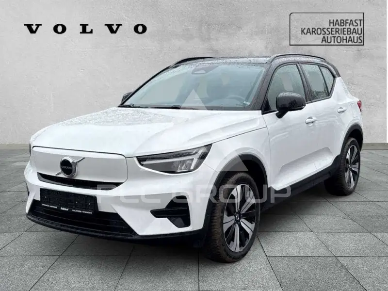2022 Volvo XC40