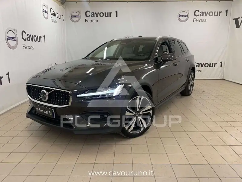 2022 Volvo V60