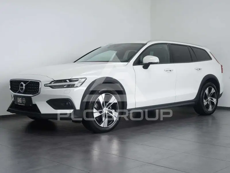 2022 Volvo V60