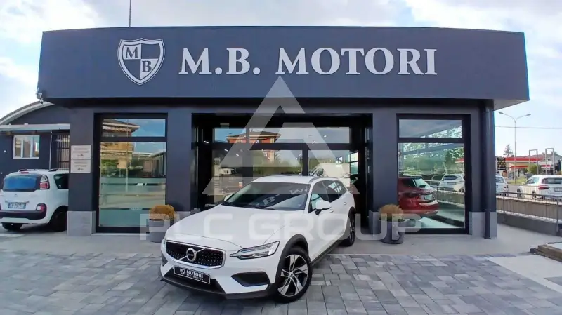 2022 Volvo V60