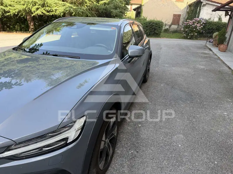 2022 Volvo V60