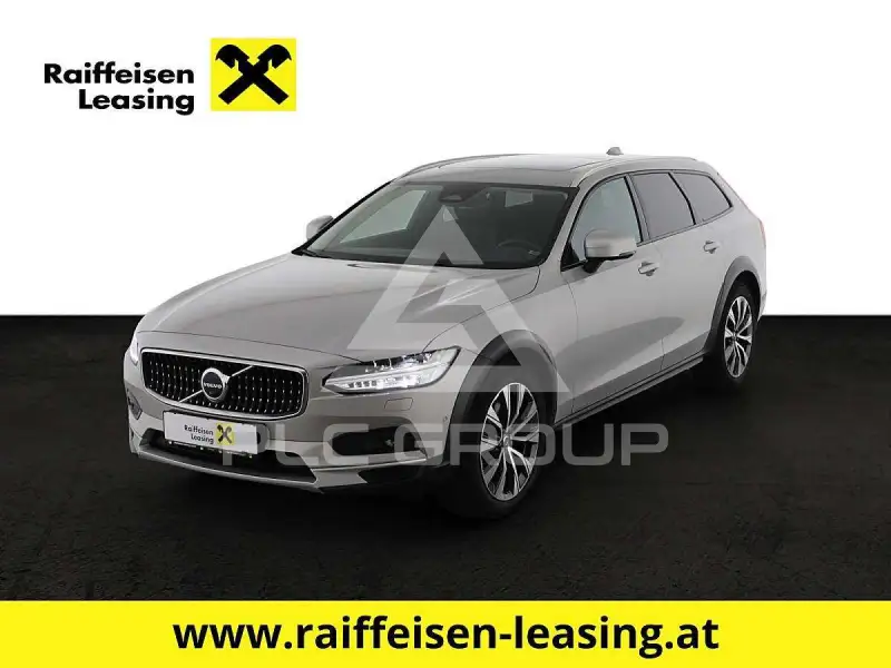 2022 Volvo V90