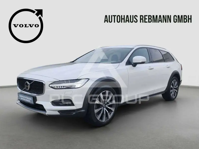 2022 Volvo V90