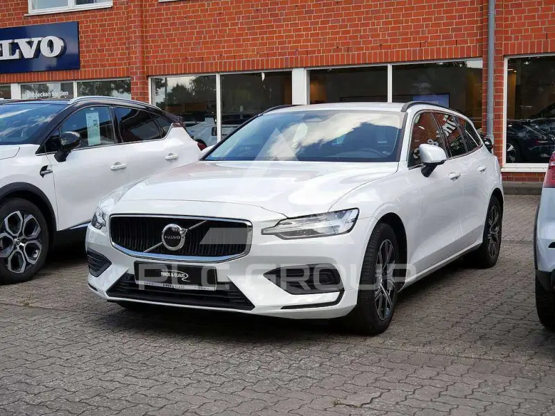 2022 Volvo V60