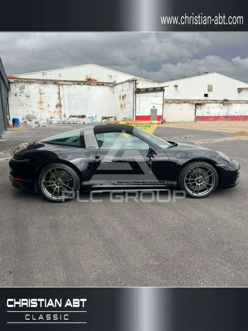 2022 Porsche 911