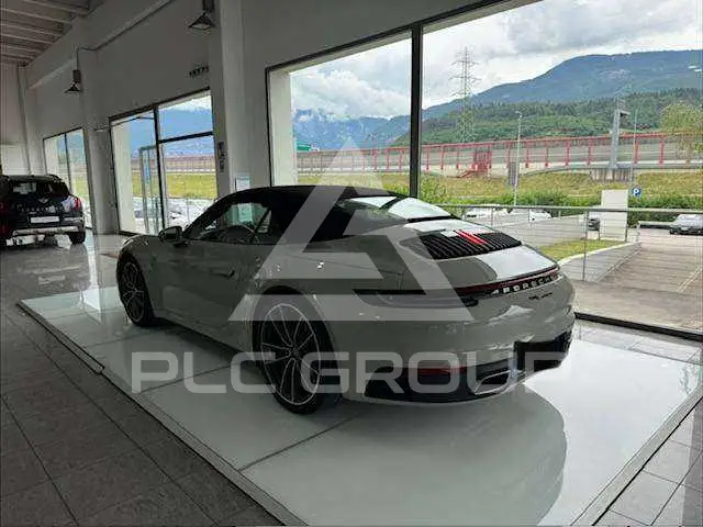 2022 Porsche 911