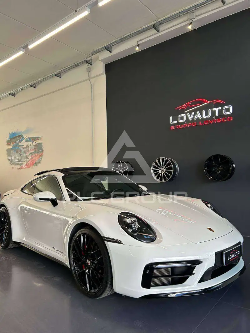 2022 Porsche 911