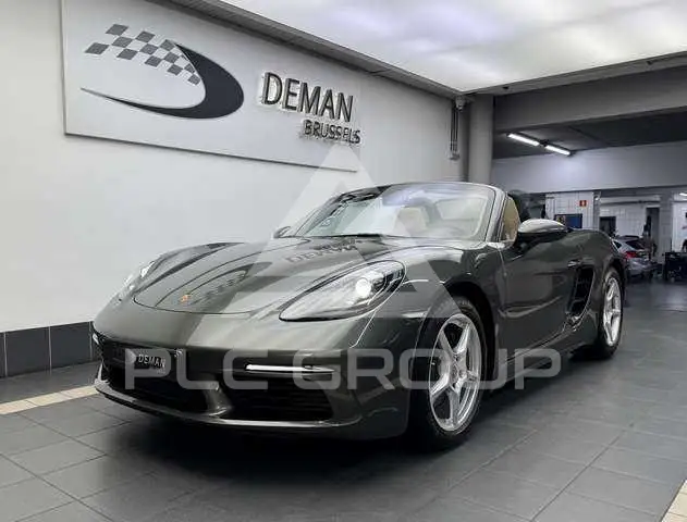 2022 Porsche 718