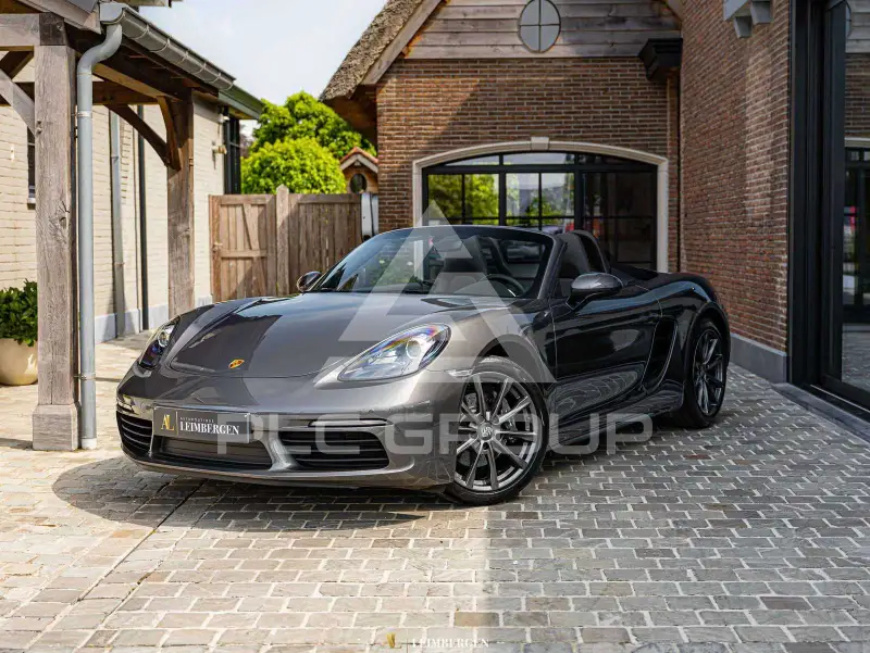 2022 Porsche 718