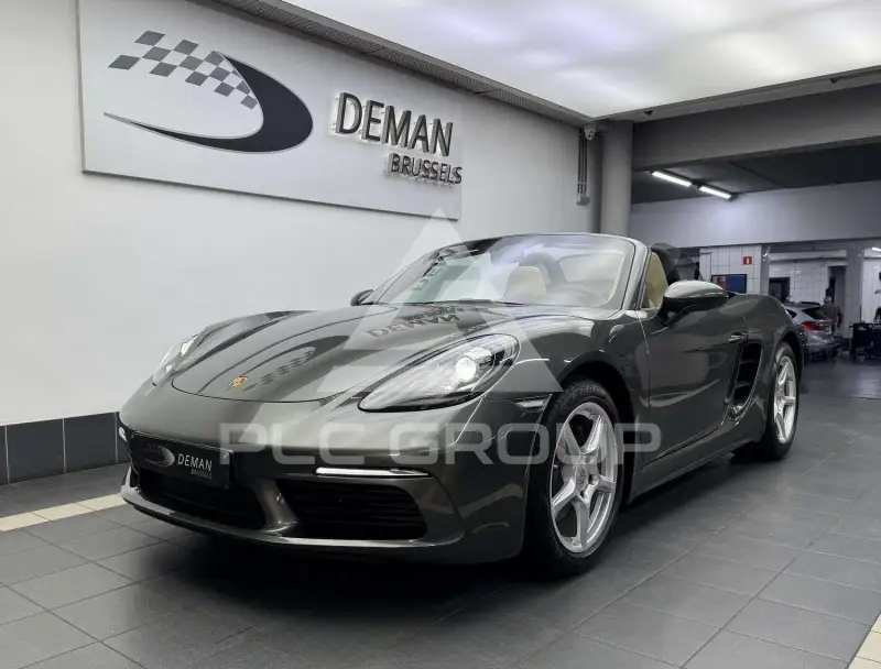 2022 Porsche 718