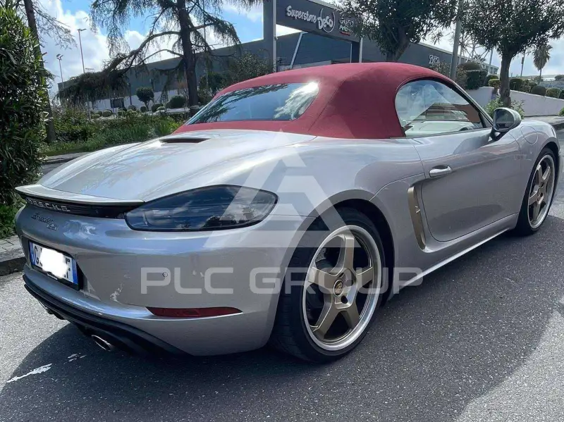 2022 Porsche 718