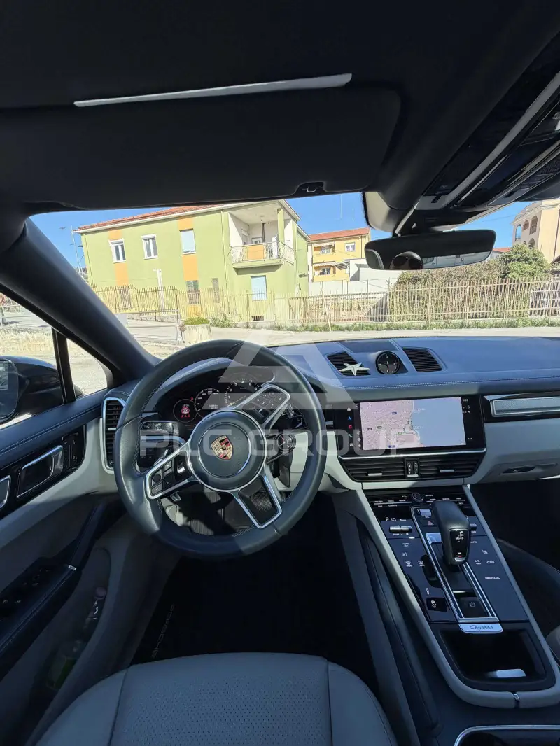 2022 Porsche Cayenne