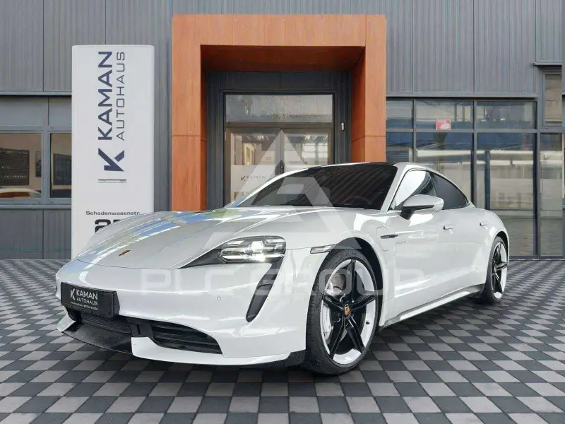 2022 Porsche Taycan
