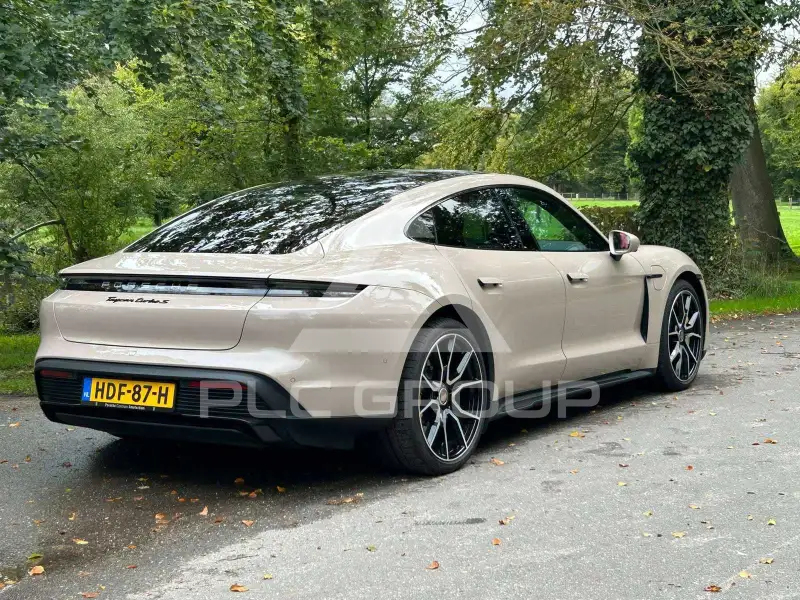 2022 Porsche Taycan