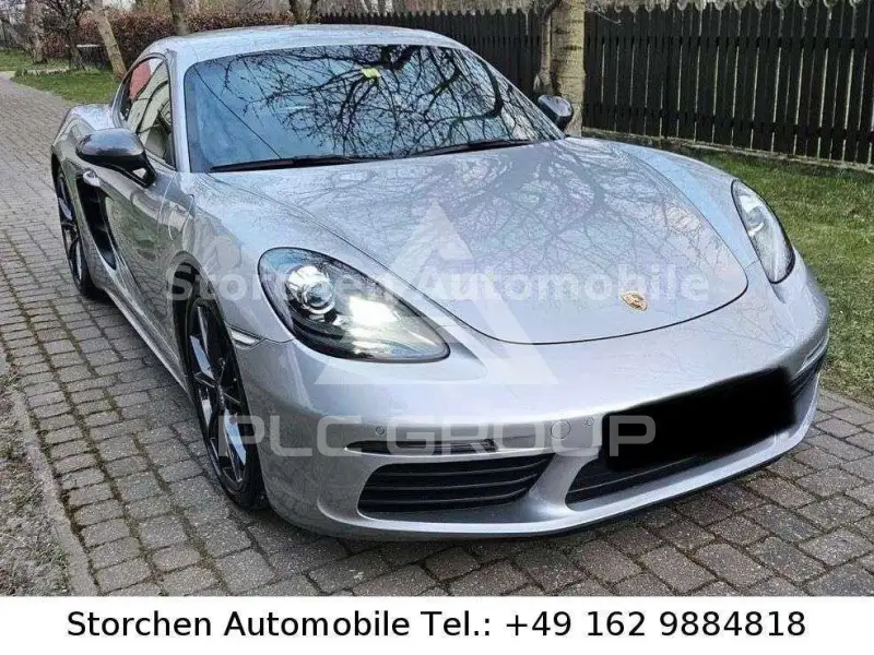 2022 Porsche Cayman