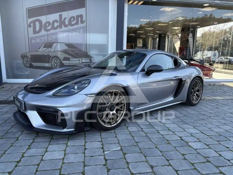2022 Porsche Cayman