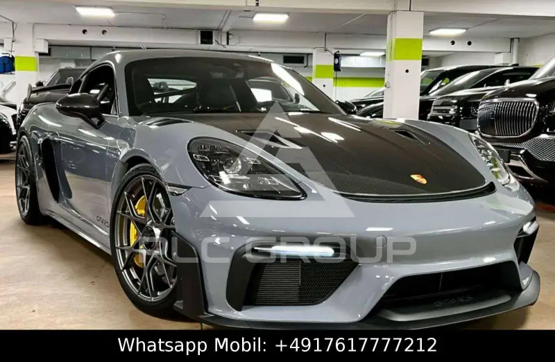 2022 Porsche Cayman