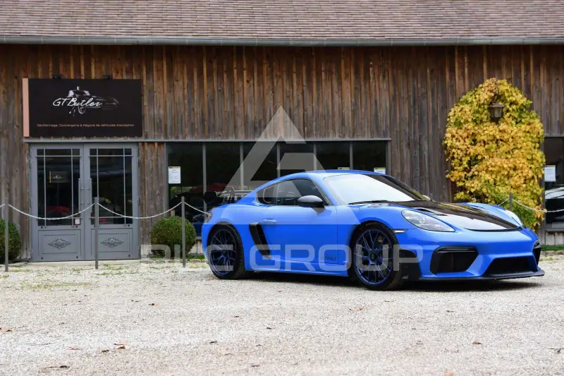 2022 Porsche Cayman