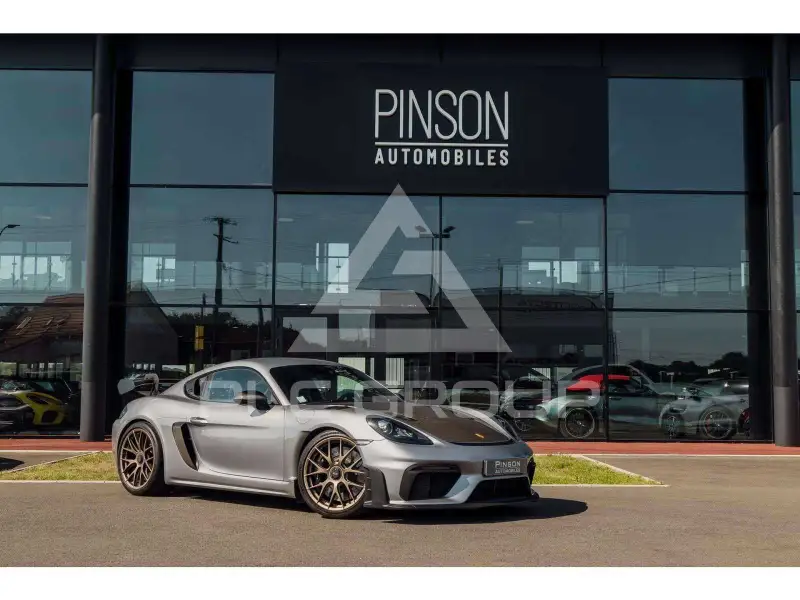 2022 Porsche Cayman