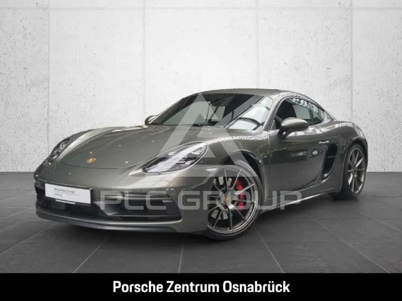 2022 Porsche Cayman