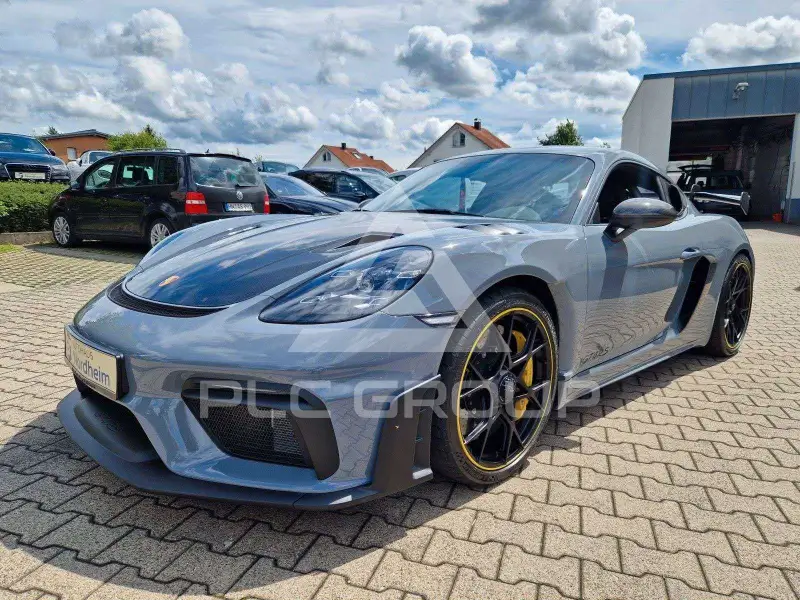 2022 Porsche Cayman