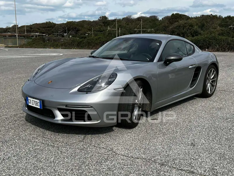 2022 Porsche Cayman