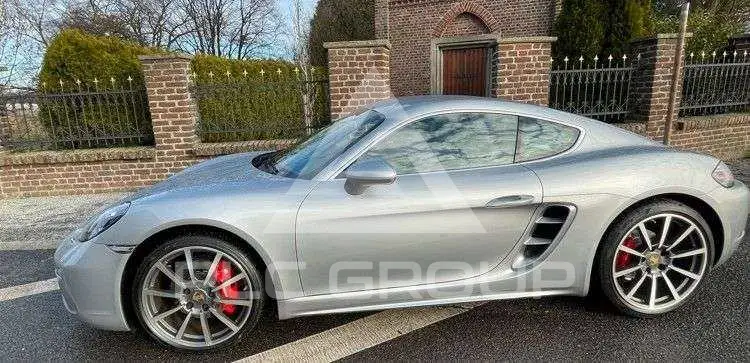 2022 Porsche Cayman
