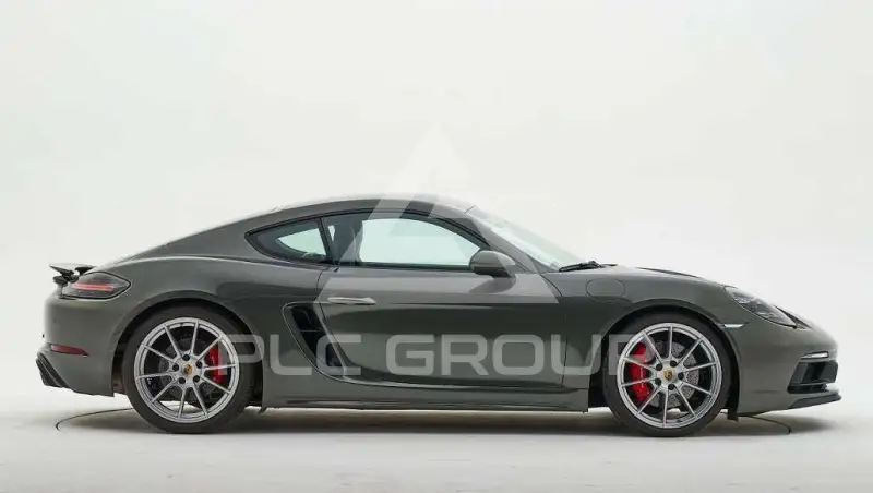 2022 Porsche Cayman