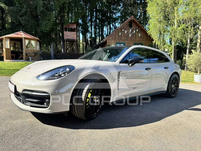 2022 Porsche Panamera