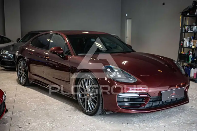 2022 Porsche Panamera
