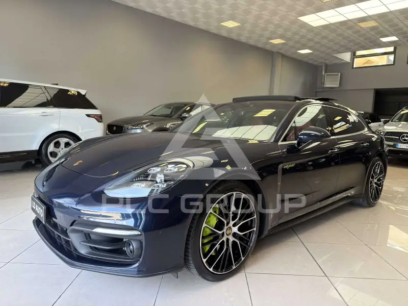 2022 Porsche Panamera