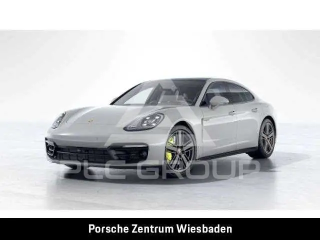 2022 Porsche Panamera