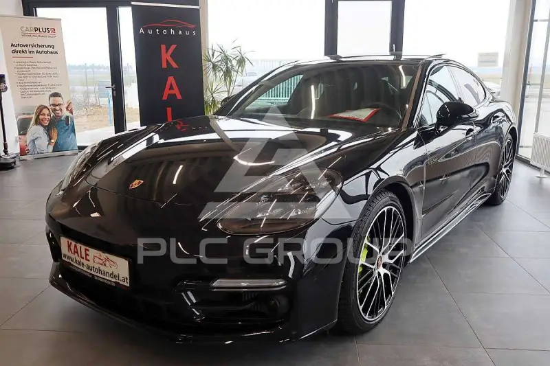 2022 Porsche Panamera
