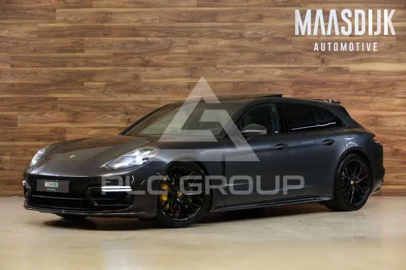 2022 Porsche Panamera