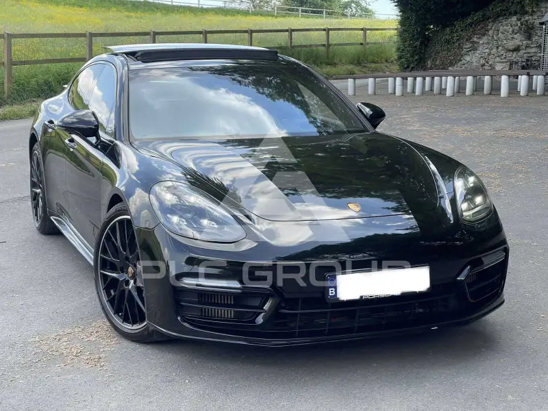 2022 Porsche Panamera