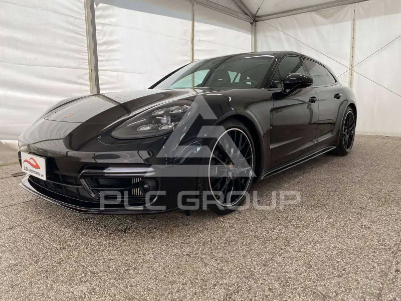 2022 Porsche Panamera