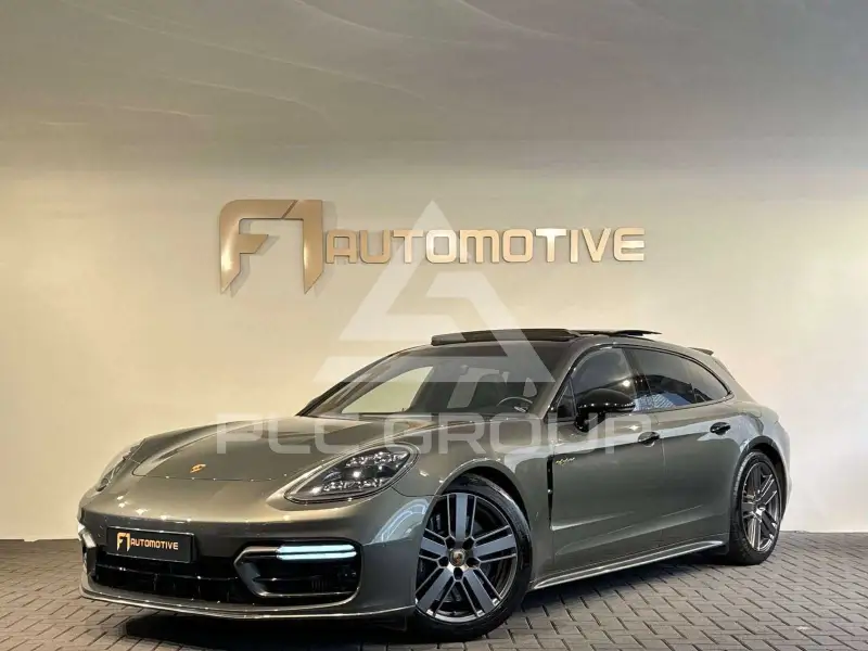 2022 Porsche Panamera