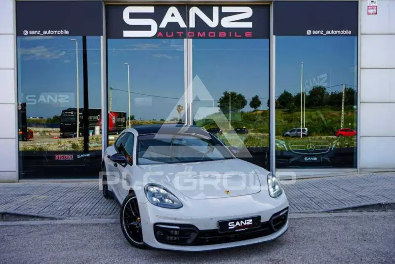 2022 Porsche Panamera